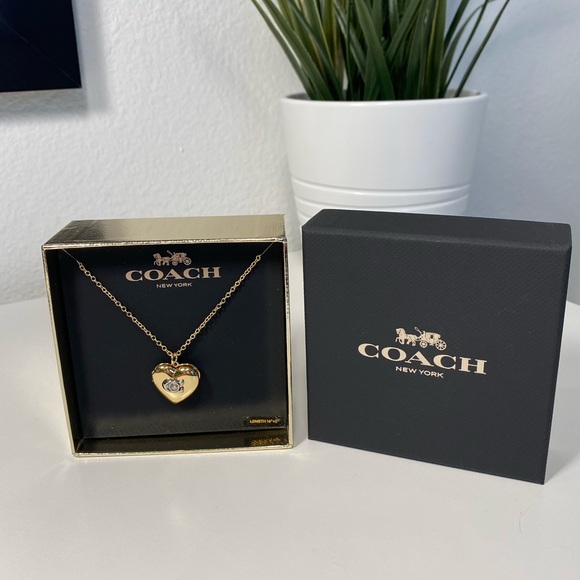 NIB Coach Pillow Heart Locket Necklace 16”+2” - Picture 4 of 10